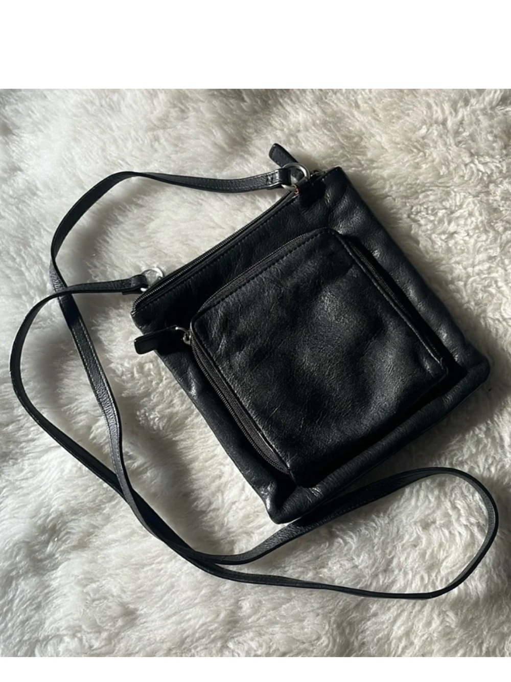 Vintage Fossil black leather small flat crossbody with card slots & ID
